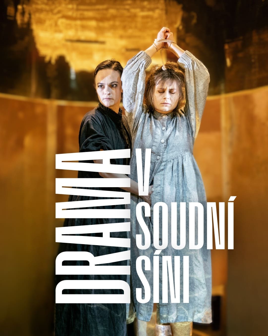 Grafika pro Instagram k článku z Moderního divadla - Drama v soudní síni