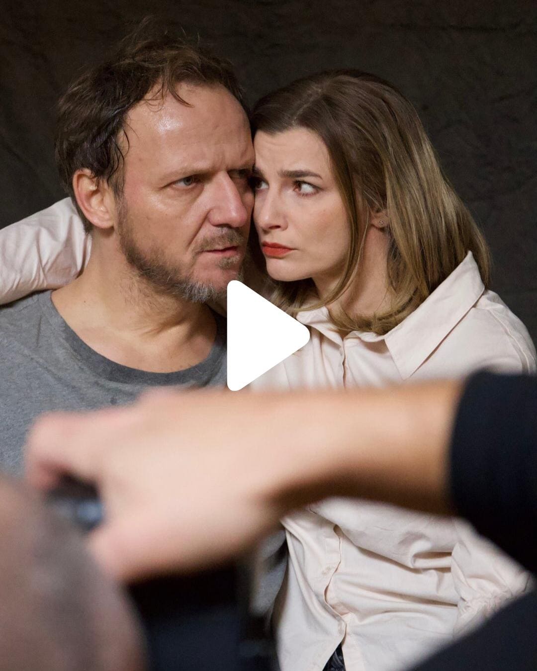 Reel z focení vizuálu k inscenaci Zničit Městských divadel pražských